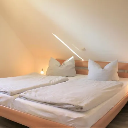 Roter Erik App 4, Dg Re Apartamento *